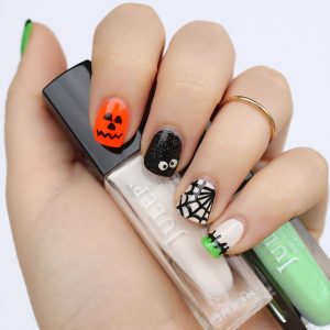 Crazy Halloween Nails | Manicure Spiderweb Nail Art Spiders