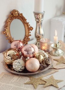 Room for Style : Holiday Decorating in Small Spaces