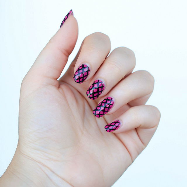 Pink Fishnet Nail Art