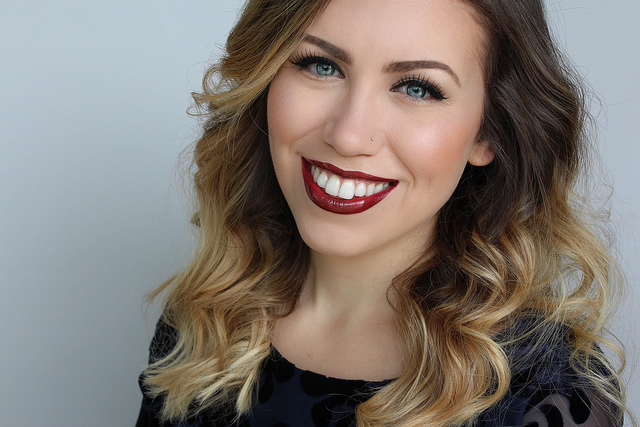 Classic Holiday Makeup with Luminess Air