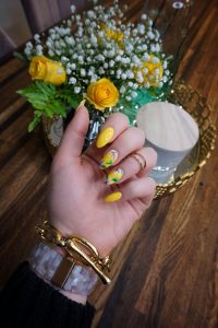 Yellow Flower Spring Nail Art Manicure Inspiration