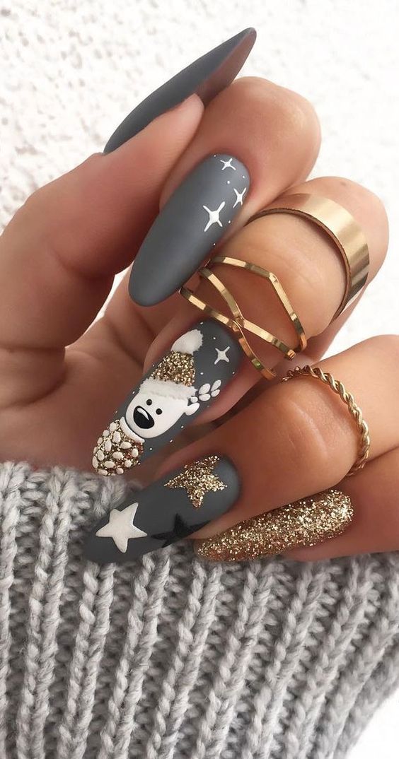Dark Gray and Gold Glitter Holiday Nails | Best Pinterest Holiday Nails