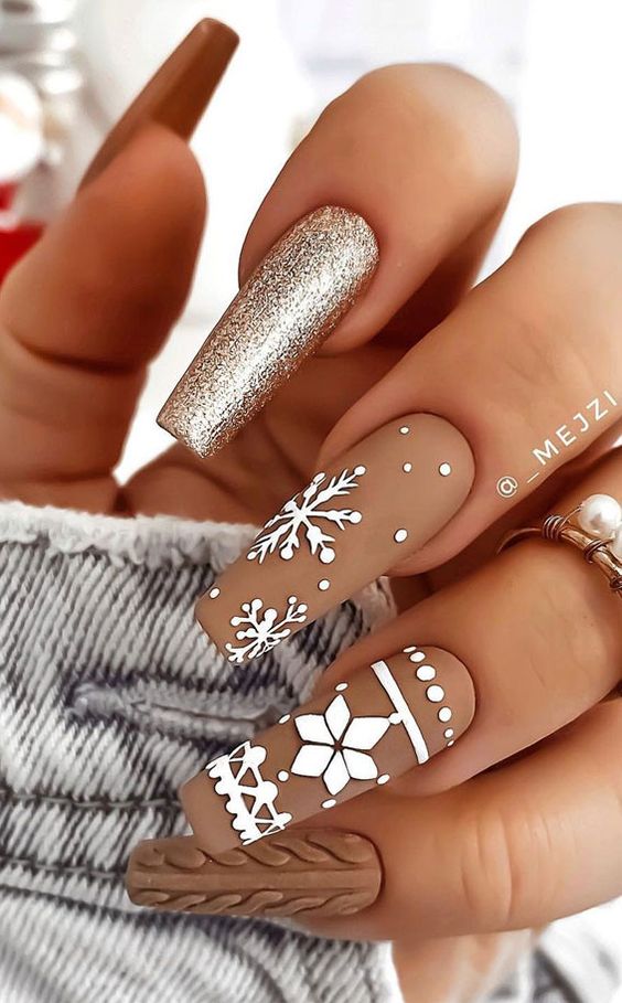 Snowflake and Glitter Christmas Sweater Nails | Best Pinterest Holiday Nails