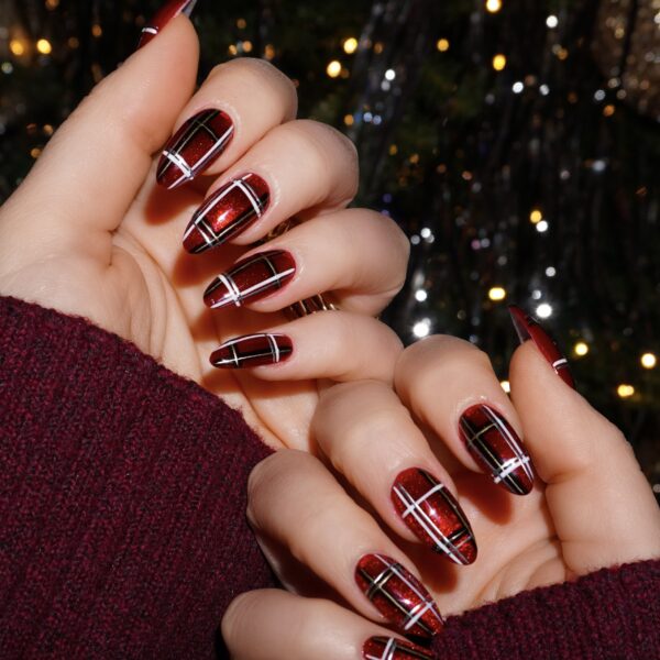 Red Plaid Christmas Nails: Festive Holiday Nail Art