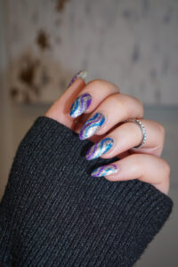Sparkling Glitter Swirl Nails | Silver Glitter Nails | Jelly Nail Polish | Nail Ideas | Nail Designs
