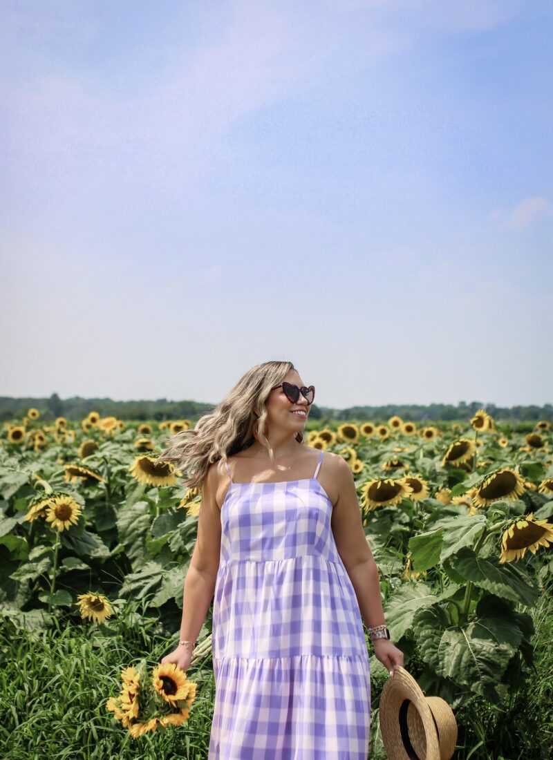 What to Wear to a Sunflower Field: Picture Perfect Outfits